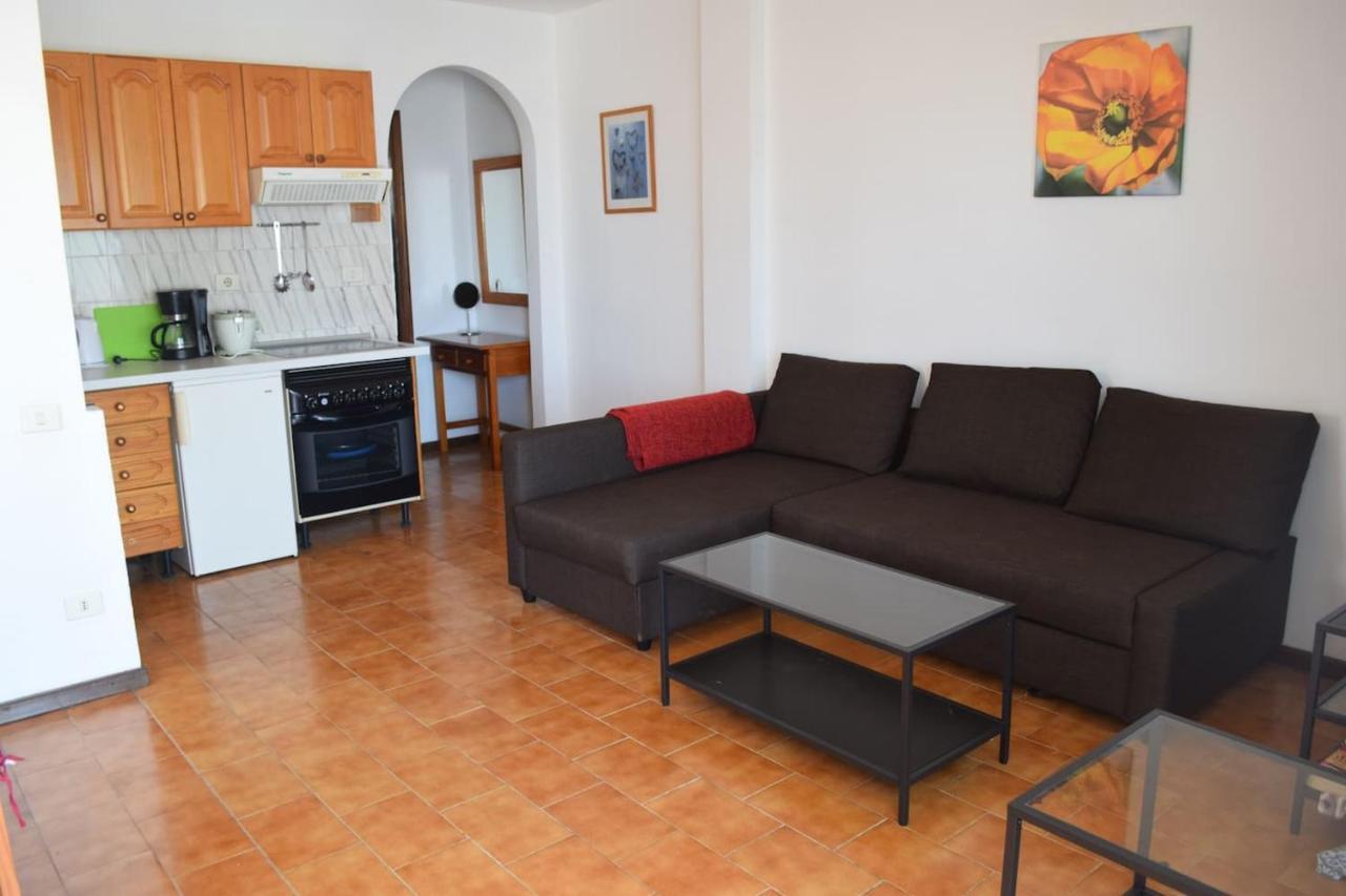 Apartamento Reni Тіас Екстер'єр фото